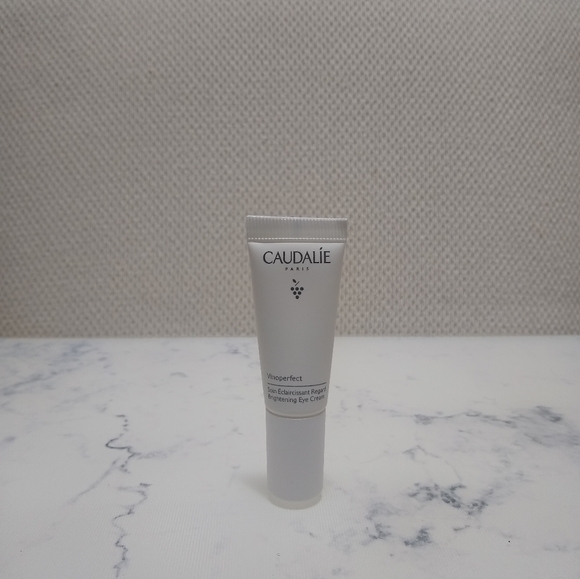 CAUDALIE VINOPERFECT BRIGHTENING EYE CREAM Mini Travel Size 5 mL/.1 oz New - Picture 1 of 5